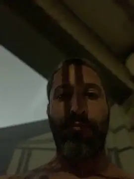 Snapshot of Calientesensible chatting on 12/16/25, 02:27 Calientesensible online show from 12/16/25, 02:27