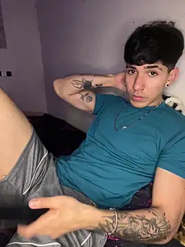 wil hot online show from 02/02/26, 03:05