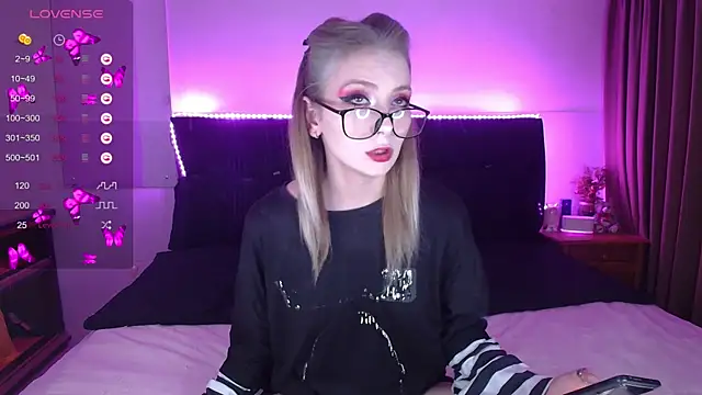 amyshhka online show from 12/04/25, 11:46