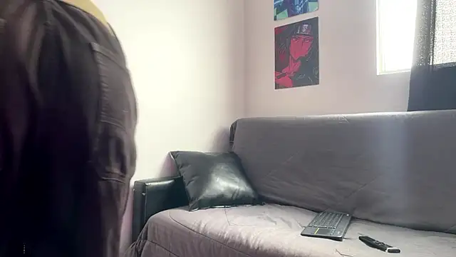 liorvante online show from 02/15/26, 01:31