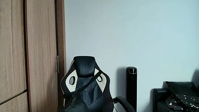 liorvante online show from 03/01/26, 03:03