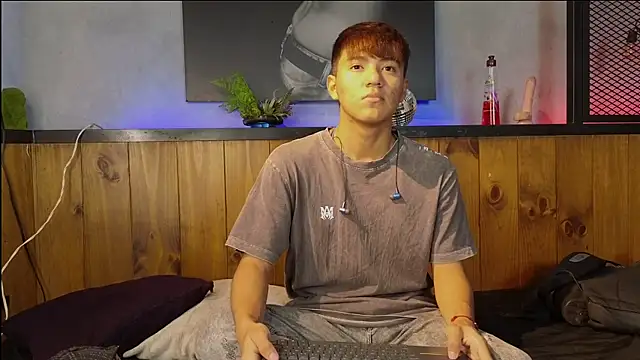 isaac grimm online show from 03/15/26, 03:34