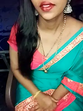 Snapshot of kannada_siri123 chatting on 12/14/25, 04:56 kannada siri123 online show from 12/14/25, 04:56