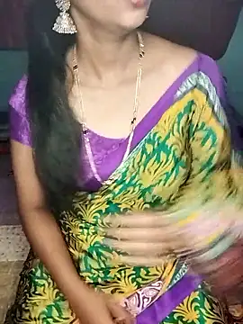 Snapshot of kannada_siri123 chatting on 05/13/26, 01:52 kannada siri123 online show from 05/13/26, 01:52