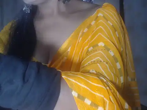 Hotronita123 online show from 02/05/26, 11:04