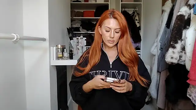 Emberreignedit online show from 02/25/26, 03:43