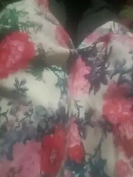 Snapshot of qeen3321 chatting on 11/29/25, 05:49 qeen3321 online show from 11/29/25, 05:49