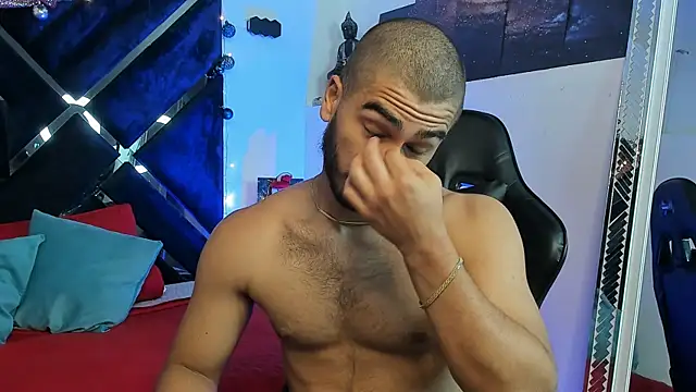 Franco banderas online show from 12/15/25, 12:53