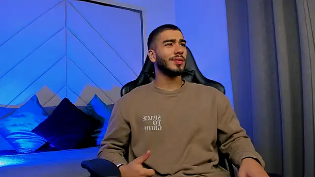 Franco banderas online show from 01/14/26, 02:33