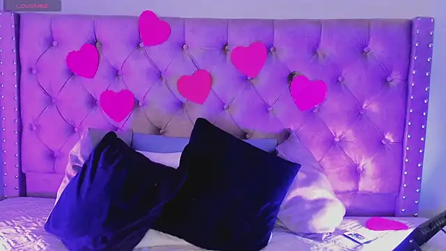 Snapshot of Mylarossi chatting on 02/08/26, 02:20 Mylarossi online show from 02/08/26, 02:20