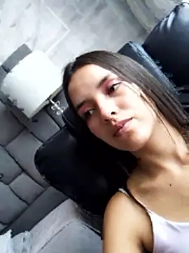 Cherrybombs  online show from 01/08/26, 03:03