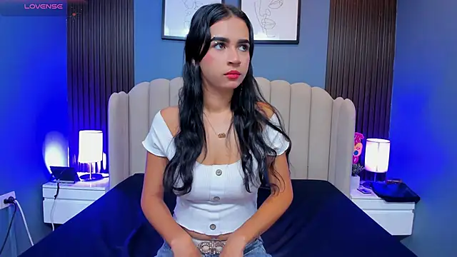 Miia cute18 online show from 12/03/25, 11:41