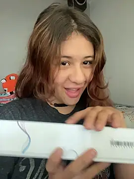 dakota021 online show from 04/21/26, 05:50