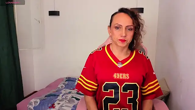 Ivonne ferrer   online show from 12/04/25, 02:32