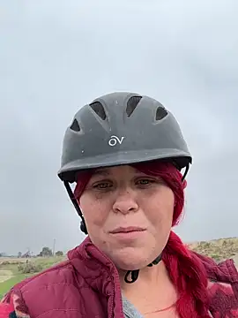 Snapshot of WattledFourth chatting on 11/30/25, 07:40 WattledFourth online show from 11/30/25, 07:40