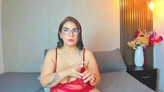 Meggan Moree online show from 04/04/26, 07:11