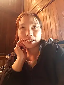 Snapshot of Evelyn-n chatting on 11/30/25, 07:23 Evelyn-n online show from 11/30/25, 07:23