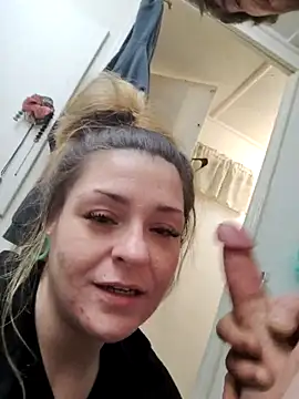 xKittenPawz online show from 12/16/25, 06:40