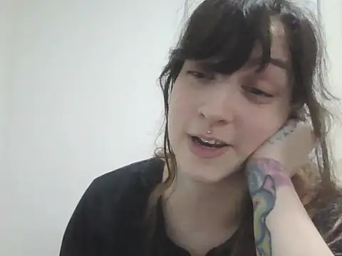 Snapshot of Darkytah chatting on 12/03/25, 01:13 Darkytah online show from 12/03/25, 01:13