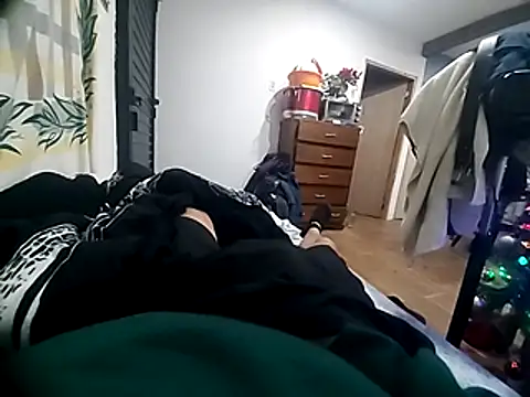 Snapshot of LoveTJ664 chatting on 12/15/25, 12:48 LoveTJ664 online show from 12/15/25, 12:48