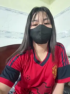 Snapshot of MintShow18 chatting on 02/05/26, 12:21 MintShow18 online show from 02/05/26, 12:21