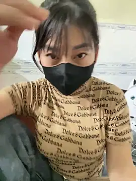 Snapshot of MintShow18 chatting on 02/25/26, 05:17 MintShow18 online show from 02/25/26, 05:17