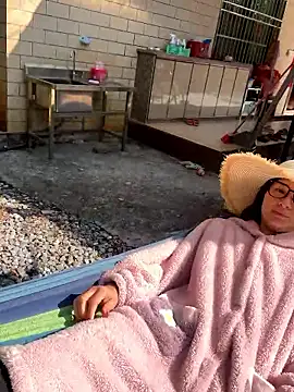 A-ZJunn online show from 01/13/26, 06:18