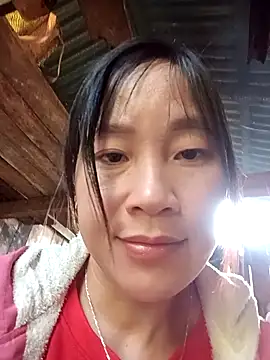 Snapshot of Change-gee chatting on 12/01/25, 03:22 Change-gee online show from 12/01/25, 03:22