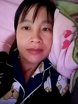 Snapshot of Change-gee chatting on 12/03/25, 01:35 Change-gee online show from 12/03/25, 01:35