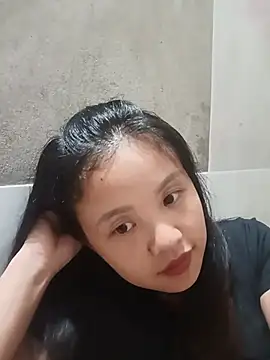Snapshot of Pretty-haert chatting on 07/06/26, 03:03 Pretty-haert online show from 07/06/26, 03:03