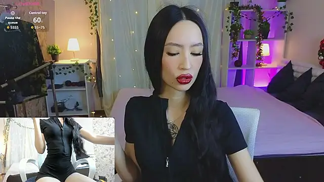 Ssin Megan online show from 01/08/26, 12:40