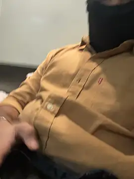 BlahNextDoor online show from 12/03/25, 05:00