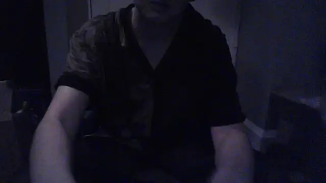 Snapshot of Amy01112 chatting on 12/14/25, 11:31 Amy01112 online show from 12/14/25, 11:31