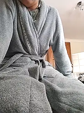 Amy01112 online show from 05/15/26, 11:50
