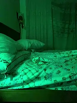 Petebulimia online show from 02/25/26, 04:44