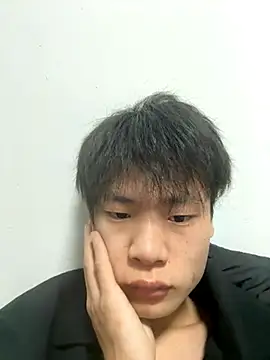 xiaoshuai2660 online show from 12/04/25, 12:58