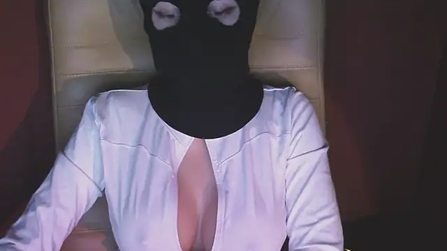 whatawoman online show from 12/01/25, 07:41