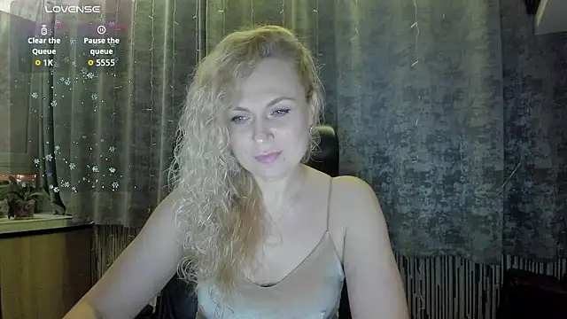 LanaLight x online show from 01/15/26, 07:50