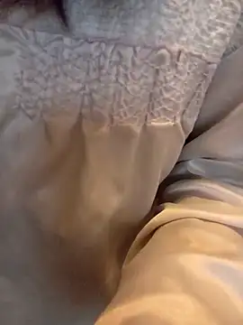 Snapshot of gatitachula93 chatting on 02/17/26, 11:18 gatitachula93 online show from 02/17/26, 11:18