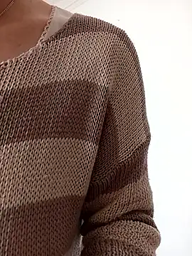 Snapshot of gatitachula93 chatting on 02/24/26, 01:53 gatitachula93 online show from 02/24/26, 01:53