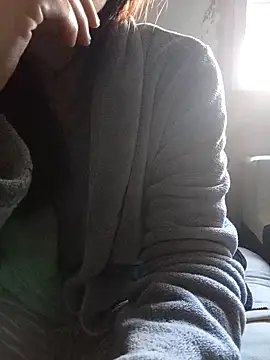 gatitachula93 online show from 04/05/26, 08:55