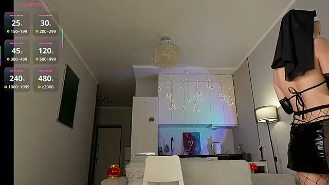 yoursecretloveee online show from 02/08/26, 01:25