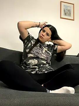 Snapshot of ShinaSex_ chatting on 12/18/25, 12:38 ShinaSex online show from 12/18/25, 12:38