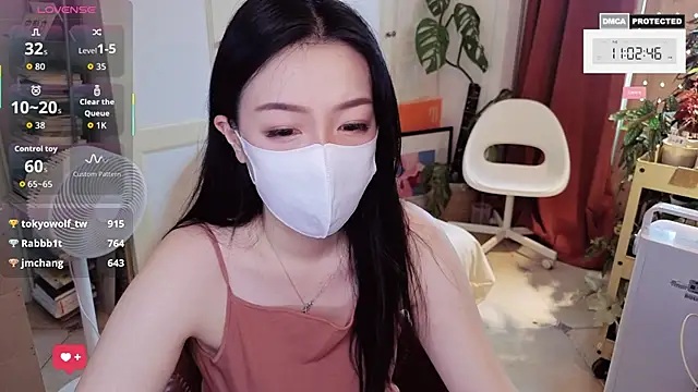 nayomi 34f online show from 05/12/26, 03:03