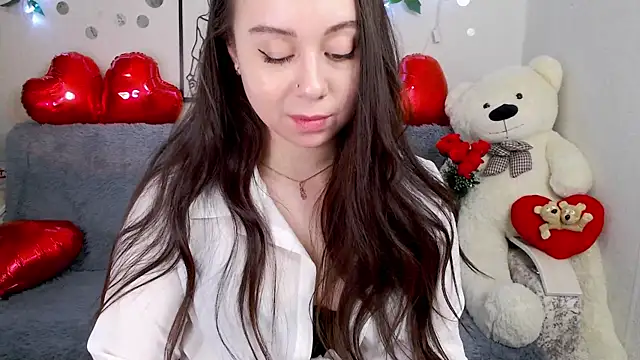 AlinaEleven online show from 04/20/26, 12:13