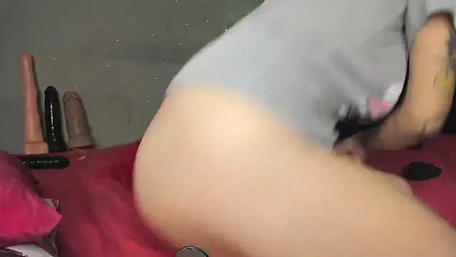 Snapshot of Shadia_Squirt chatting on 11/05/25, 10:54 Shadia Squirt online show from 11/05/25, 10:54