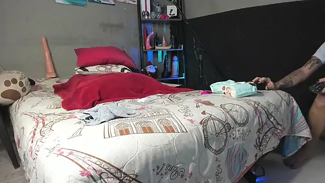 Shadia Squirt online show from 12/21/25, 12:12