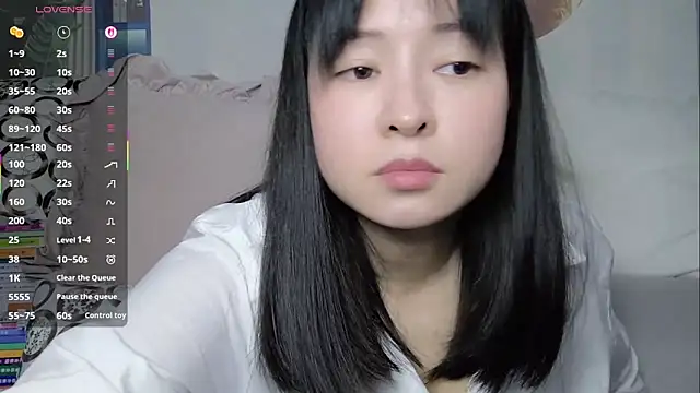 Snapshot of Cheri99 chatting on 12/14/25, 01:38 Cheri99 online show from 12/14/25, 01:38