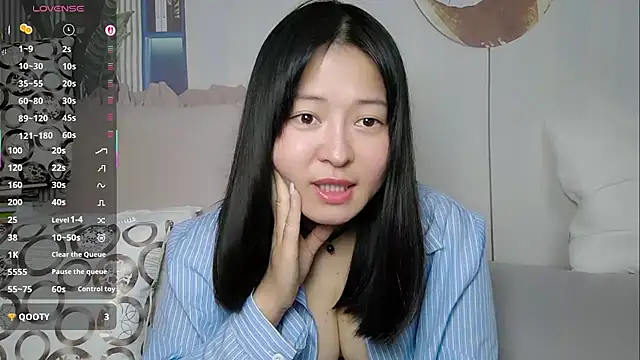 Snapshot of Cheri99 chatting on 12/17/25, 02:23 Cheri99 online show from 12/17/25, 02:23