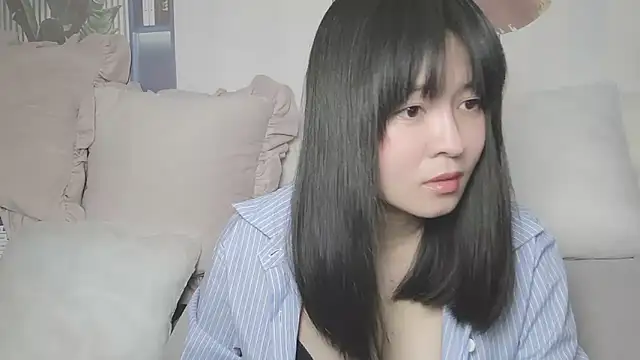 Snapshot of Cheri99 chatting on 12/22/25, 03:42 Cheri99 online show from 12/22/25, 03:42